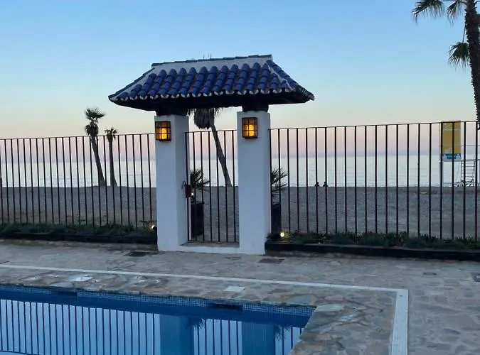 Magnifico A Pie De Playa マルベーリャ